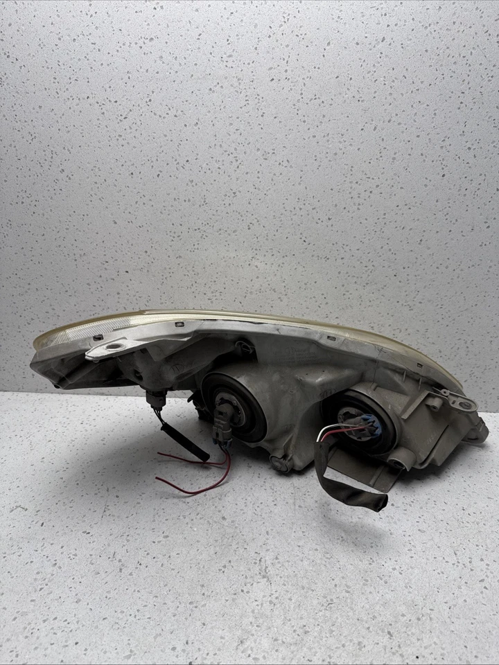 03-08 TOYOTA MATRIX Driver Left Headlight - Изображение 4 из 4