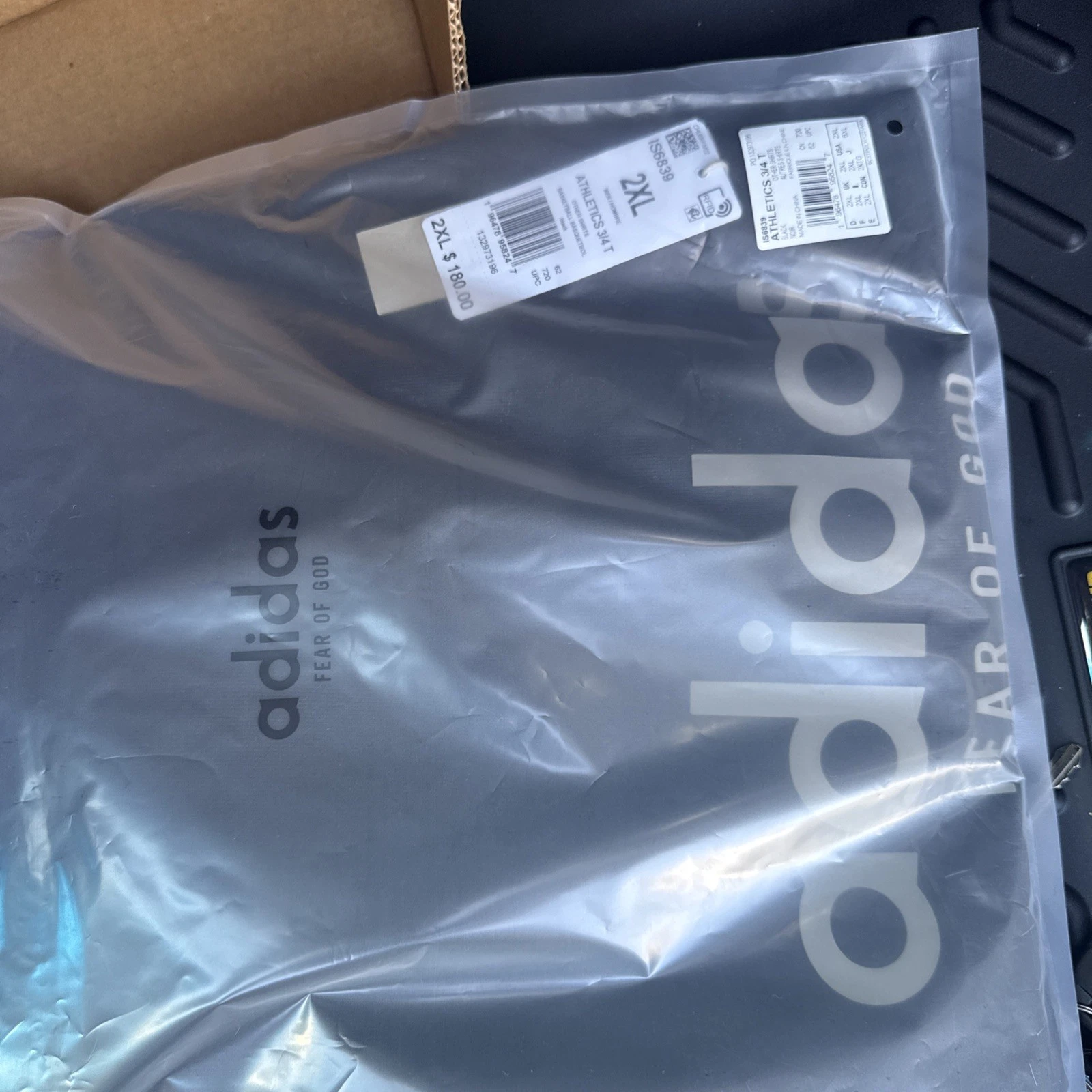 Adidas Fear Of God taglia 2XL nuovissime atletica leggera 3 4T vendita al dettaglio $180