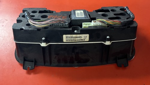 04 - 05 Dodge Ram 1500 2500 Instrument Gauge Cluster P56045755AC - Picture 4 of 6