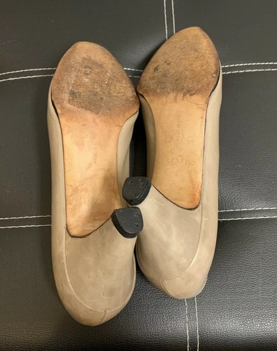 Salvatore Ferragamo Italy Tan Beige Nubuck Leather Suede Pumps Size 6 B - Picture 11 of 11