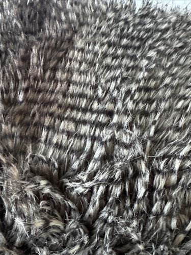 PIER 1 Throw Blanket - Animal Print Stripes Shaggy 50” x 60” Solid Flip Side - Picture 4 of 6
