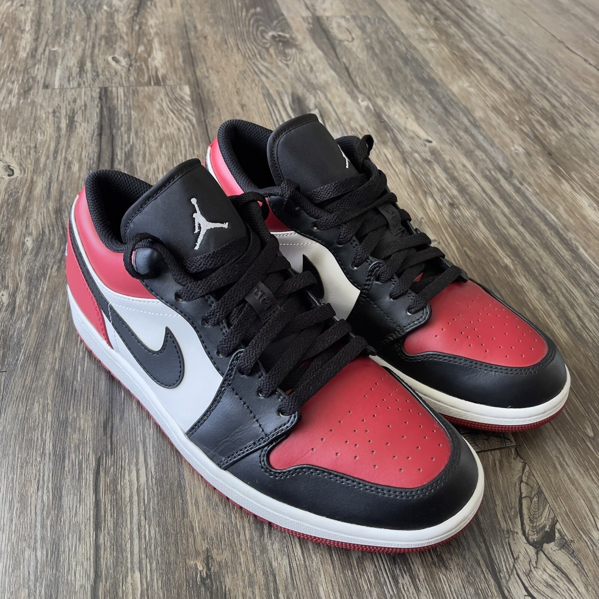 Jordan 1 Low Bred Toe Red Black White Embroidered Wings 553558-612