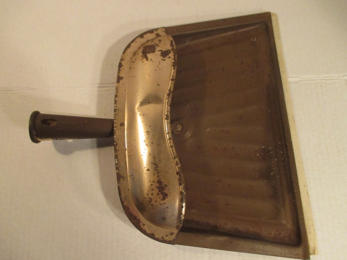 Vintage JV Reed Louisville Copper Color Metal Dust Pan