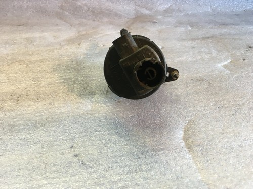 2001-2005 Volkswagen Passat right fog lamp OEM - Picture 5 of 7