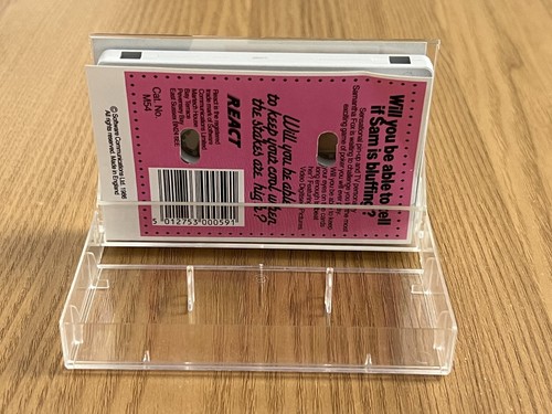 Samantha Fox Strip Poker Commodore 64 Cassette - Working -👽Retro Gift Idea👽 - Afbeelding 12 van 22