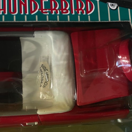 1997 Gearbox 1956 Ford Thunderbird Red Diecast Convertible Pedal Car Bank 1/24 - Picture 6 of 9