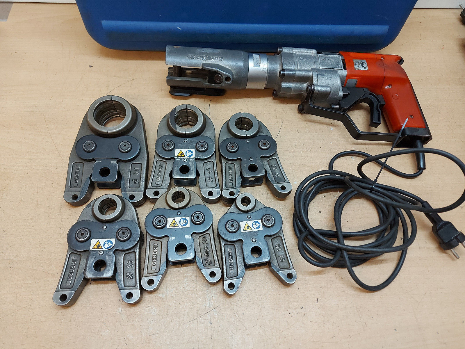 Geberit Novopress EFP2 Press Machine Press Pliers 6 x Mepla Press Jaws Viega