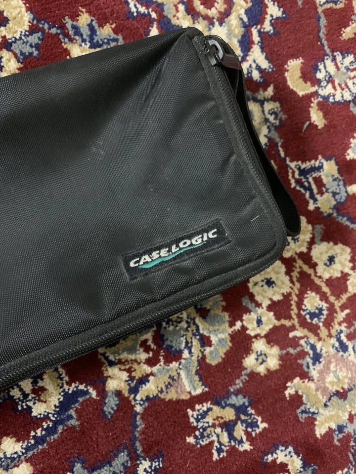 Case Logic Cassette Tape Storage Black Travel Carry Case Holds 15 Tapes - Image 2 of 4