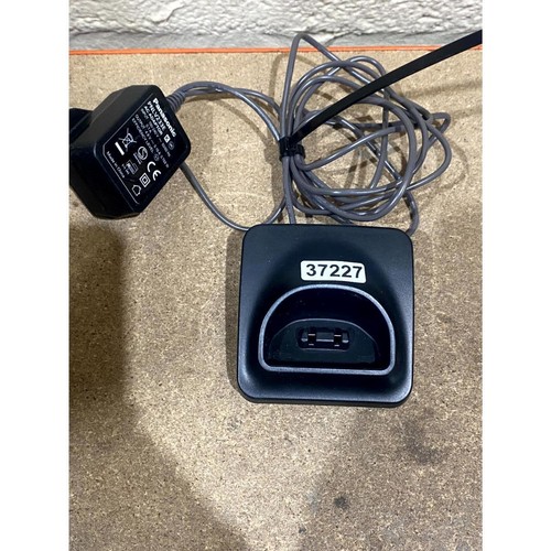 Panasonic PNLC1054 Ladestation schwarz für KX-TGH220 & KX-TGH222 Schnurlose Telefone