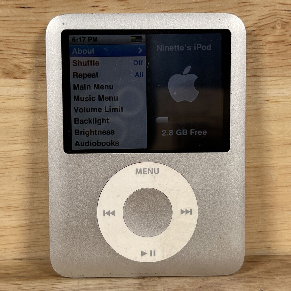 Apple iPod Nano 3rd Generation Silver 4GB (MA978LL) | eBay Apple iPod Nano 3rd Generation Silver 4GB (MA978LL) | eBay