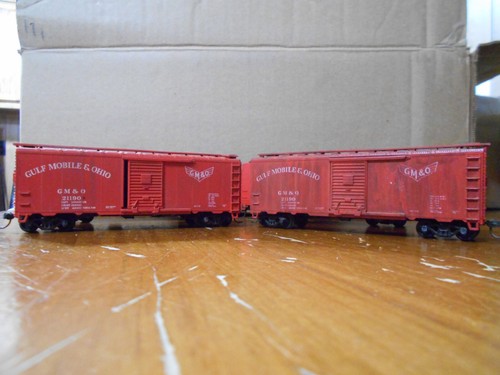HO Scale Train Lot of 4 Boxcars Different Road names