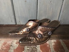 BCBGirls LeatherMetallic Bronze Cowboy Mule/ Slides Siz 7B Ladies2 1/4” Heel