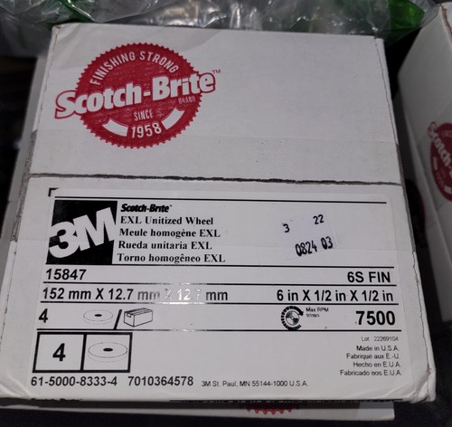 3M Scotch Brite EXL Deburring Wheel 6S Fine Silicon Carbide 6” x 1/2” x 1/2” - Picture 2 of 4