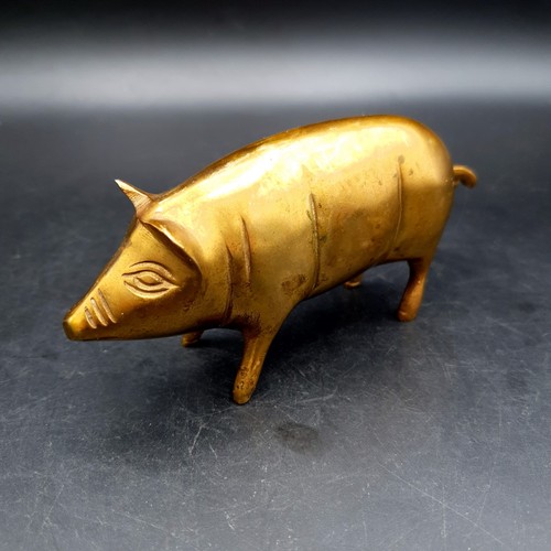 Brass Pig Figurine Vintage Animal Farm Animal ornament L14 x H6.5 x W3.5cm 230g