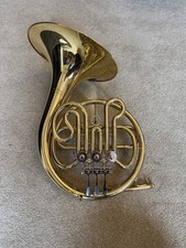 Vincent Bach Elkhart 3/4 Size Beginner French Horn in Bb.
