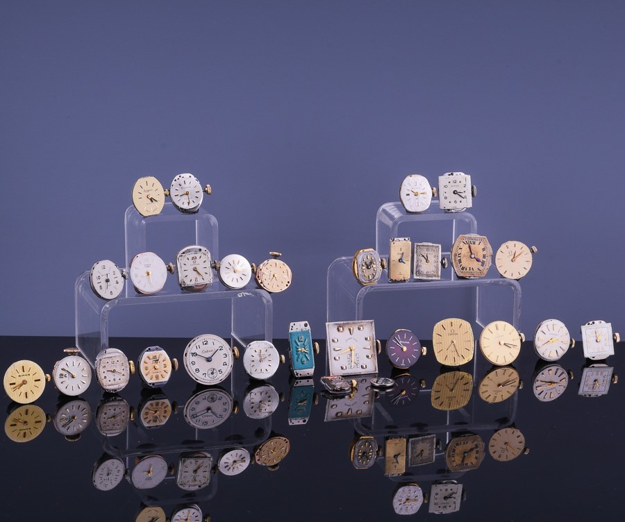 LONGINES VINTAGE MOVEMENTS OMEGA LOT WRIST ANTIQUE 27 ESTATE WATCH - vintagewatches.pk