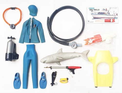 Action Man Team FROGMAN + SCOOTER + SHARK 12" Doll OUTFIT NM`78 Soft Rubber RARE