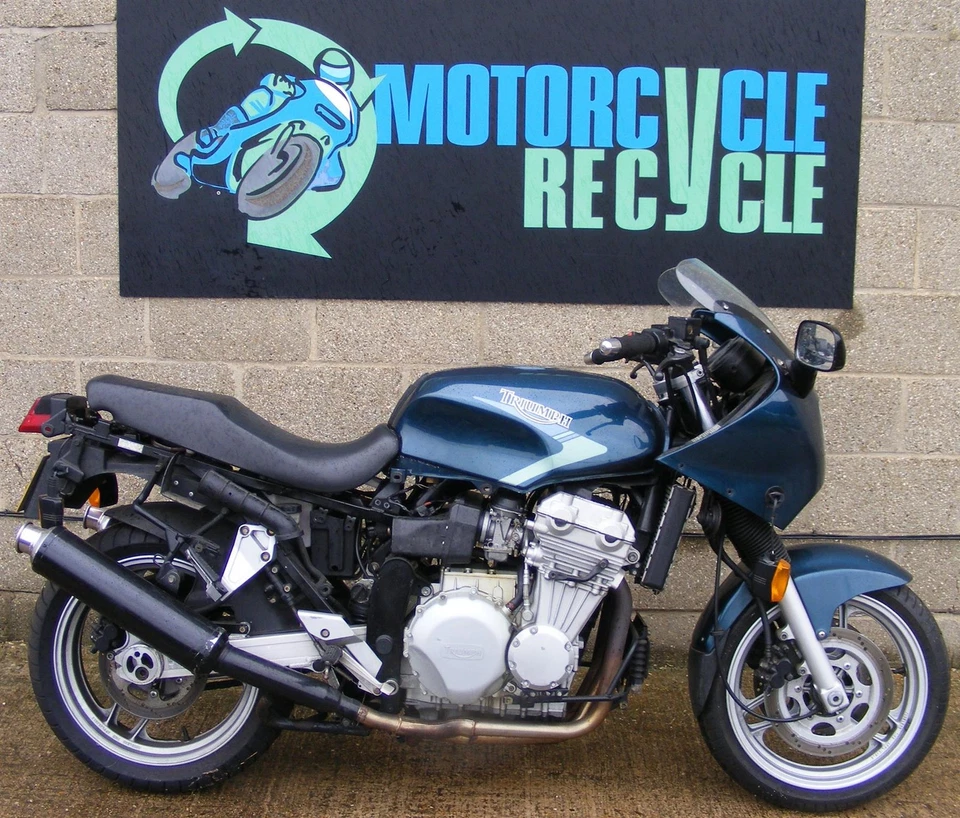 Triumph Trophy 1200 Fairing Fixings Stainless 1991 1992 1993 1994 1995 B139 — 第 3/4 张图片