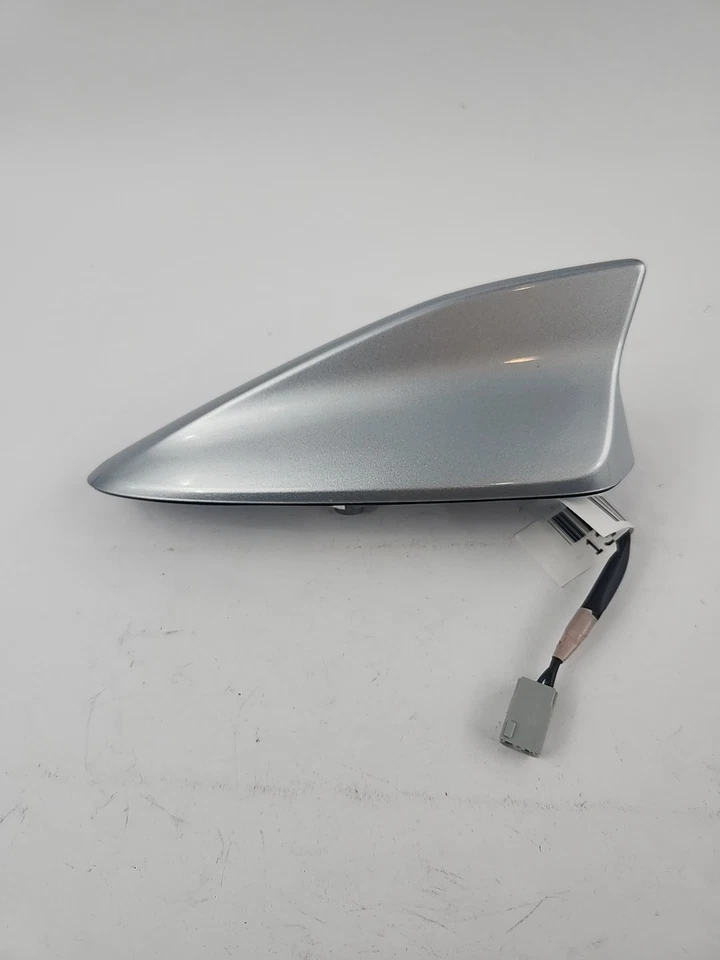 2017-2022 Mazda Cx-5 Roof Shark Fin Antenna White Silver_45P OEM Tk786693064 - Image 3 of 4