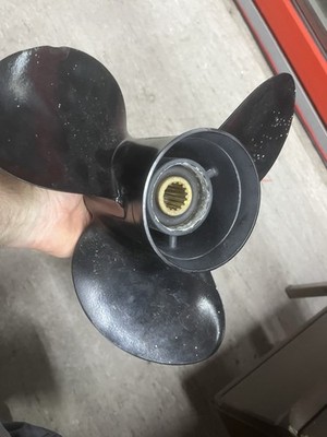 Solas Propeller Anita 3 - 13,25x17 R - D