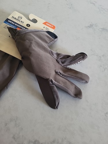 Magellan Outdoors Adult Mesa Shooter Gloves Brown Scent Control Hunting Size L - Picture 4 of 8