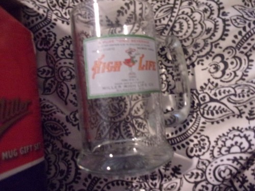 Lot of 4 Miller High Life Retro Beer Mug Set with box Logo's through the years - Picture 4 of 11