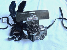 Side Feather Black Venetian Carnival Masquerade Mardi Gras Women Eye Mask