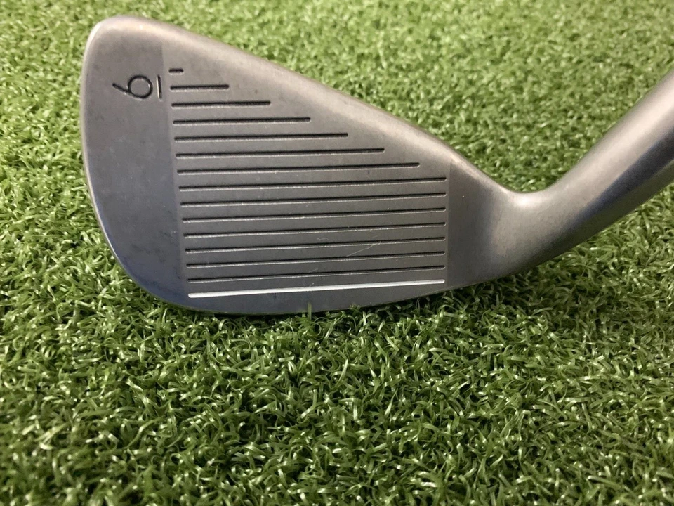 Square Two 6 Iron /  RH  / Regular Graphite ~37.5" /  / dj6379 - Image 4 of 4