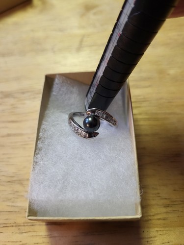 Vantel Pearls Ring