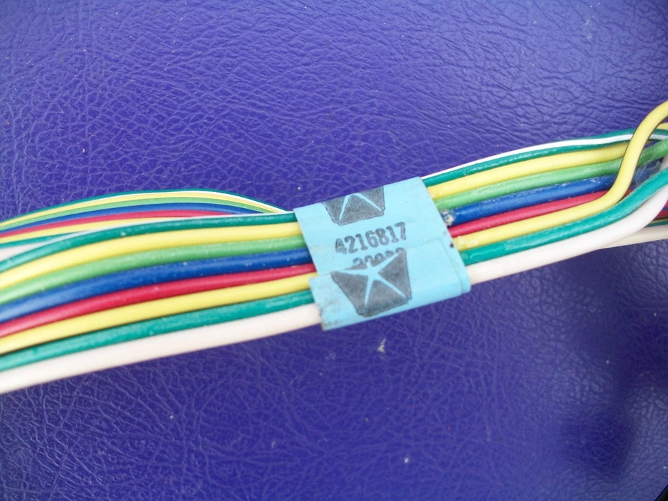 НОВЫЙ ИЗ СТАРЫХ ЗАПАСОВ 1973 - 1987 DODGE TRUCK DART ПОВОРОТНИК ПЕРЕКЛЮЧАТЕЛЬ ПРОВОДКА 4216817 3635505 - Изображение 2 из 4