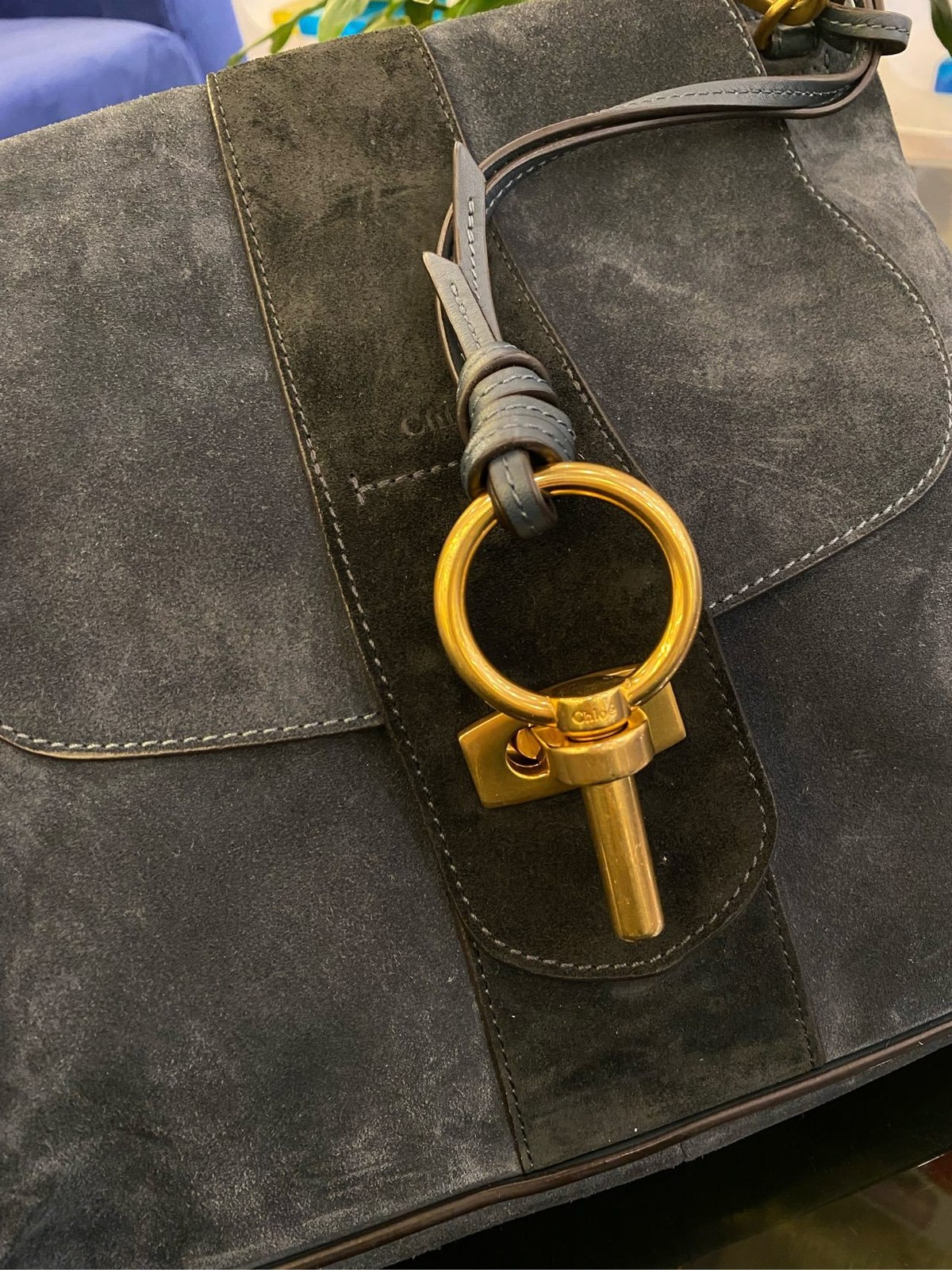 Chloe Lexa Large Gray Suede Gold Lock Shoulder Bag For Women image 3