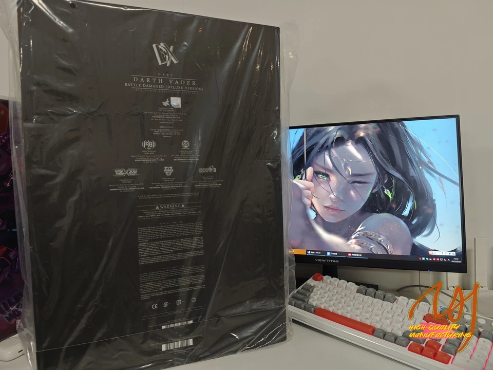 NEW Hot Toys DX45B Star Wars Darth Vader Battle Damaged (Deluxe Version) Special - Image 2 of 4