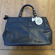 Radley London – Black Leather Grab Bag (Zip‑Top)  