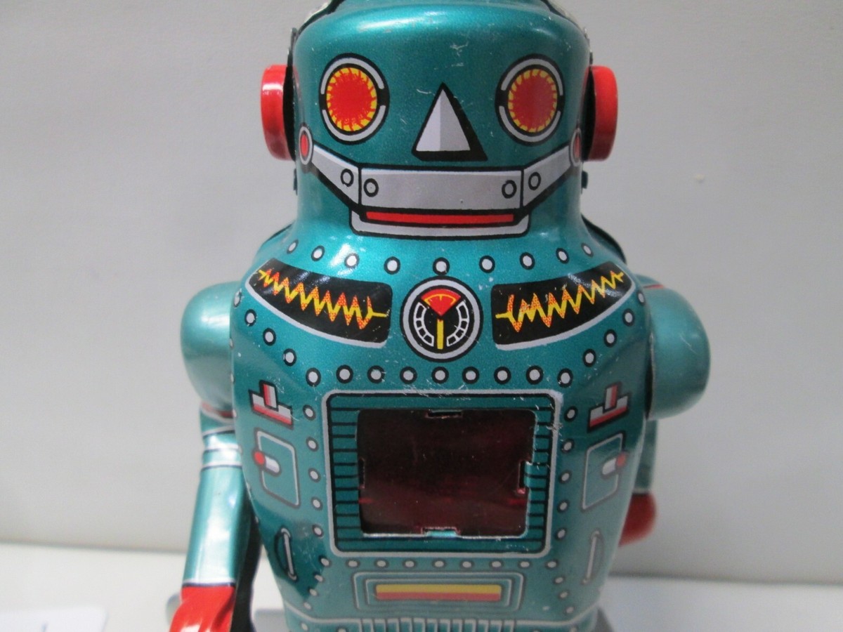 Vintage Japan Tin Wind Up Robot Toy #8 | eBay Vintage Japan Tin Wind Up Robot Toy #8 | eBay