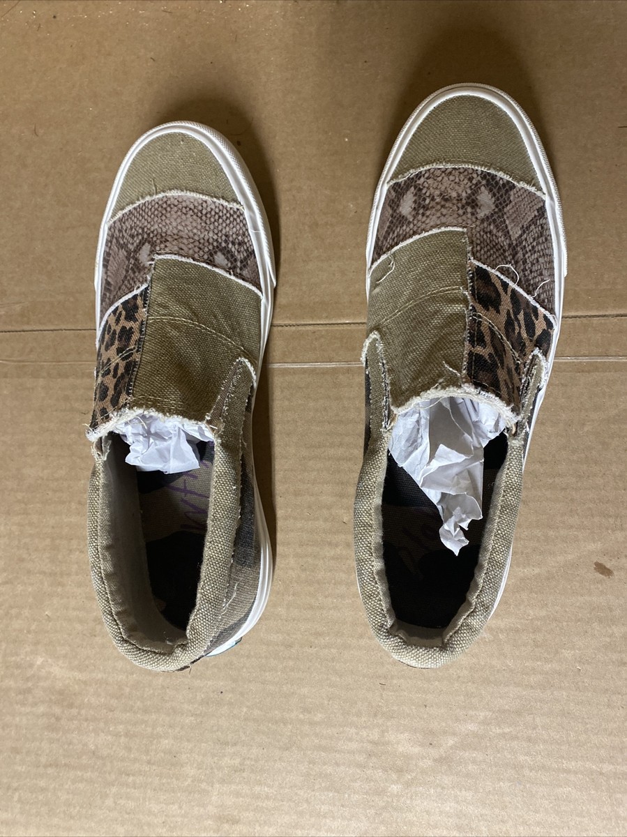 Blowfish Malibu Women's Maddox Fashion Sneakers Natural Snake Size