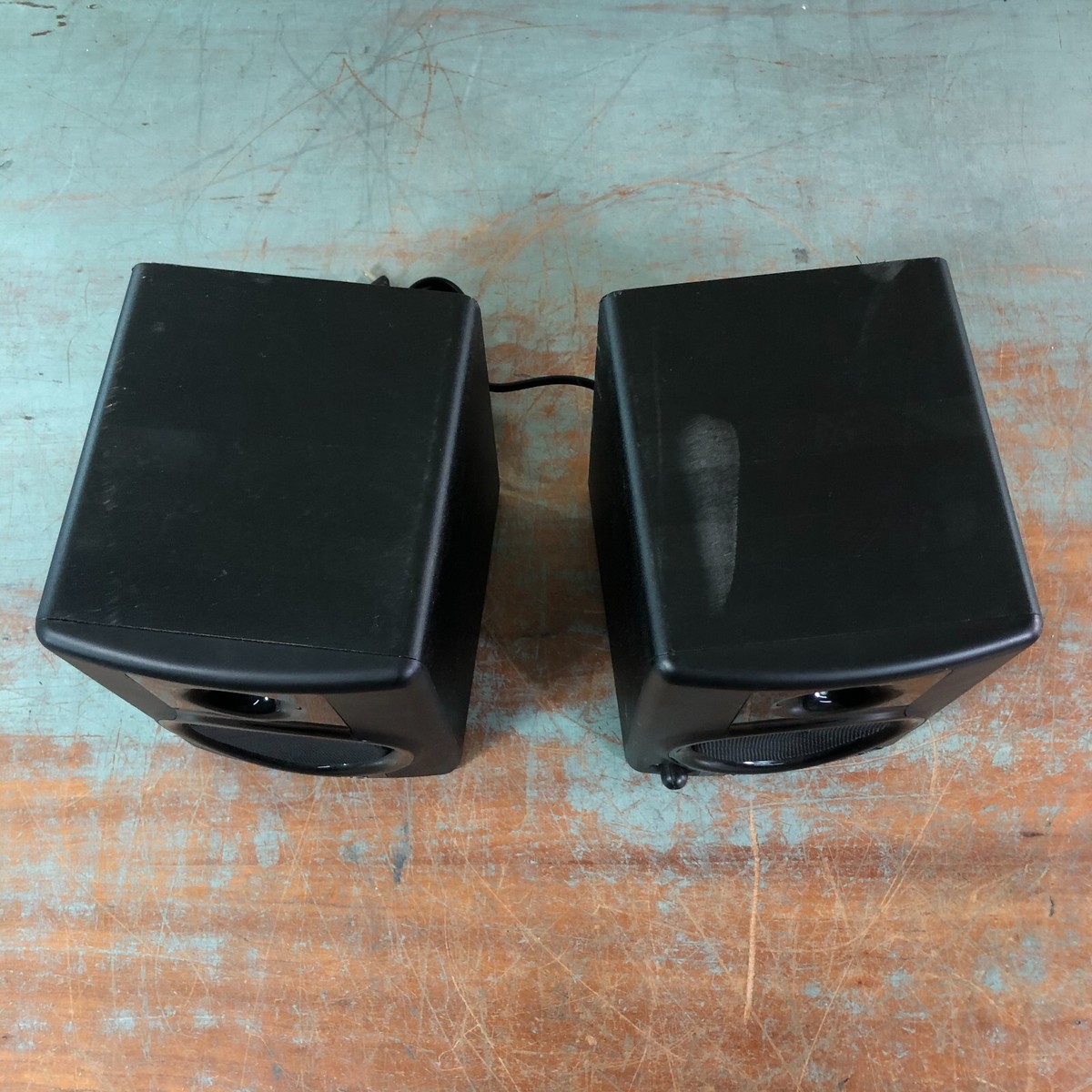 M-AUDIO Studiophile AV40 パワードモニター スピーカー 楽天市場】M-AUDIO パワード・スタジオモニター Studiophile