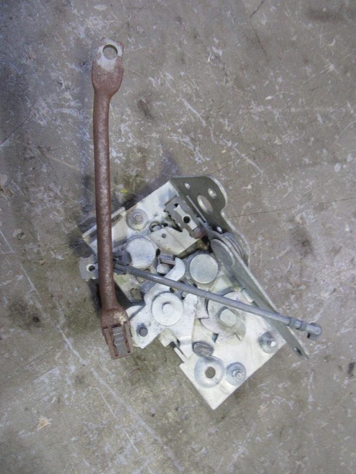 Dodge Monaco Polara 1967 1968 2 puertas pestillo varilla de acoplamiento piezas montaje PF Foto 2 de 2