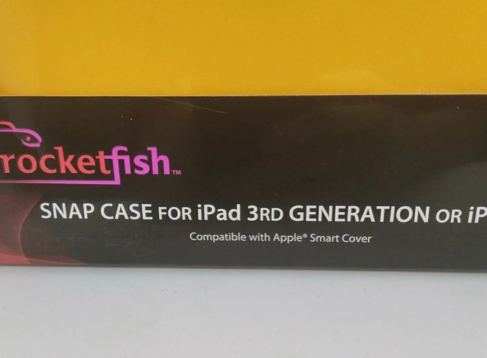 Rocketfish RF-PD3SB13-Y Snap Case for iPad 2 and iPad (3rd Generation) - Image 3 of 4