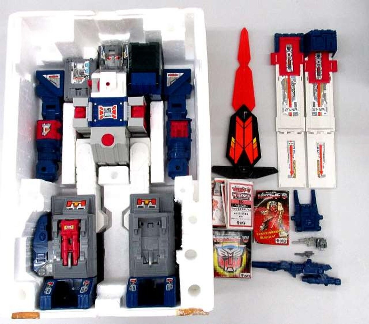 Transformers C-114 Headmasters Cybertron Fortress Maximus Figure