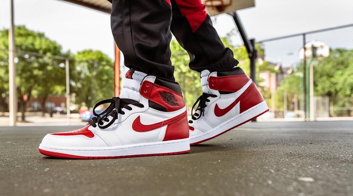 air jordan 1 high og white university red black