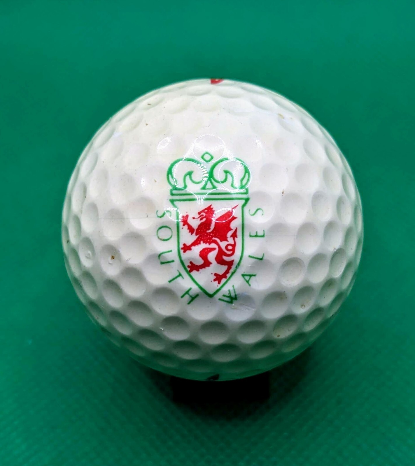Vintage South Wales Golf Course logo golf ball (Jeffersonton, Virginia