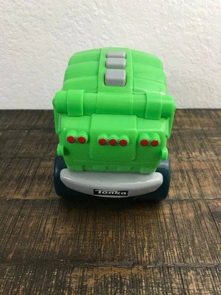TONKA RECYCLING Hasbro BIG DUMP TRUCK Green W Sounds Lights  - Image 3 of 4
