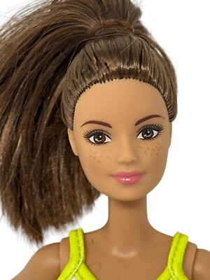 Brunette BARBIE TENNIS COACH DOLL 2016 DVG15 Freckles