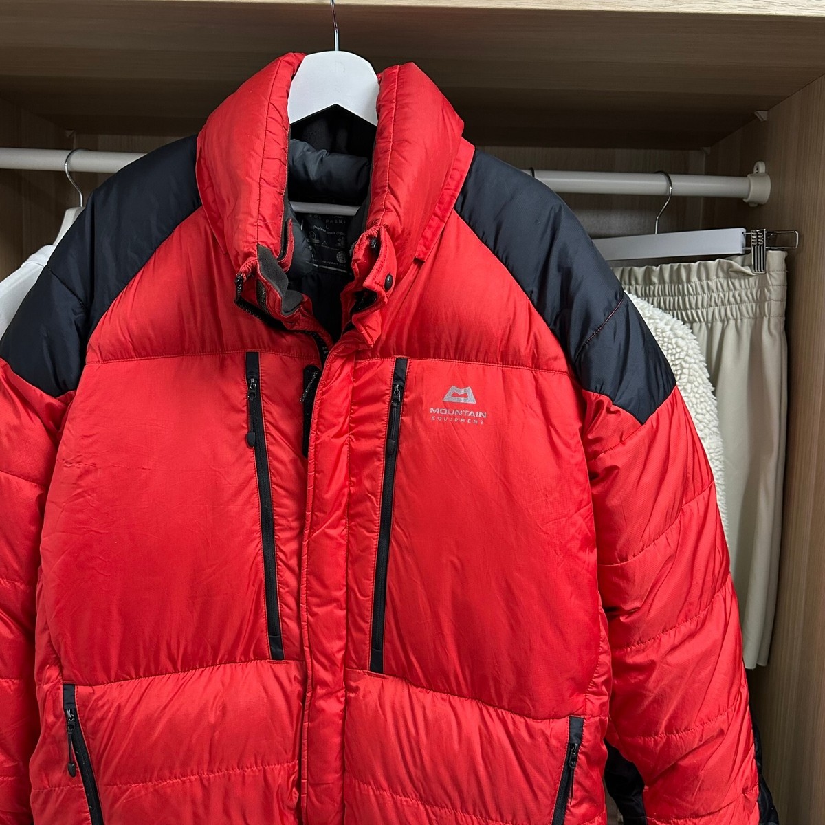 Mountain Equipment Mens Annapurna Down Jacket Size L Red Black