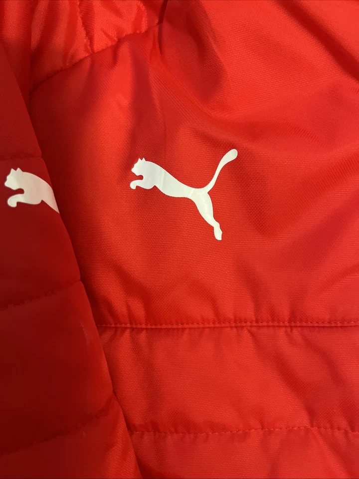 Chaqueta acolchada mediana juvenil PUMA YANKEE FC. Foto 3 de 4