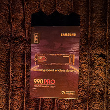 Samsung 990 PRO 2TB PCIe 4.0 NVMe M.2 Internal SSD Black 7450MB/s