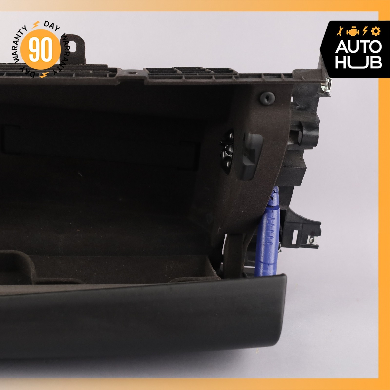 17-20 Maserati Levante M161 Dashboard Dash Glove Box Glovebox Black OEM 89k
