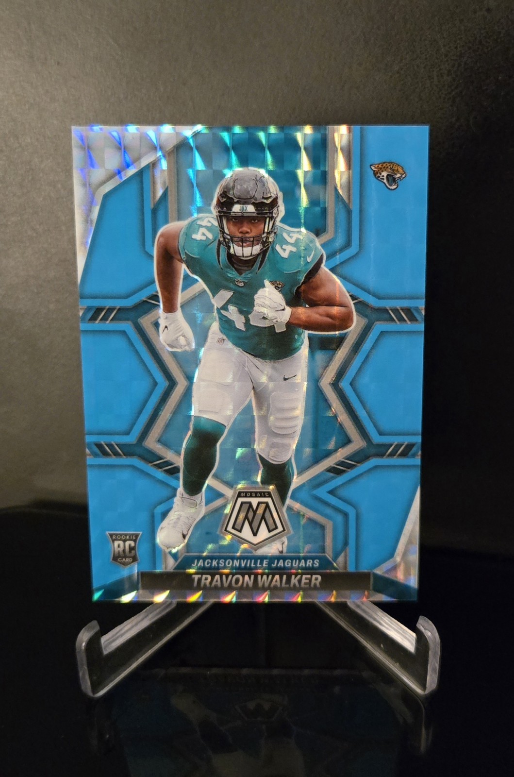 #'d/15 🔥 TRAVON WALKER RC SSP 2022 Panini Mosaic Blue Fluorescent Prizm #333