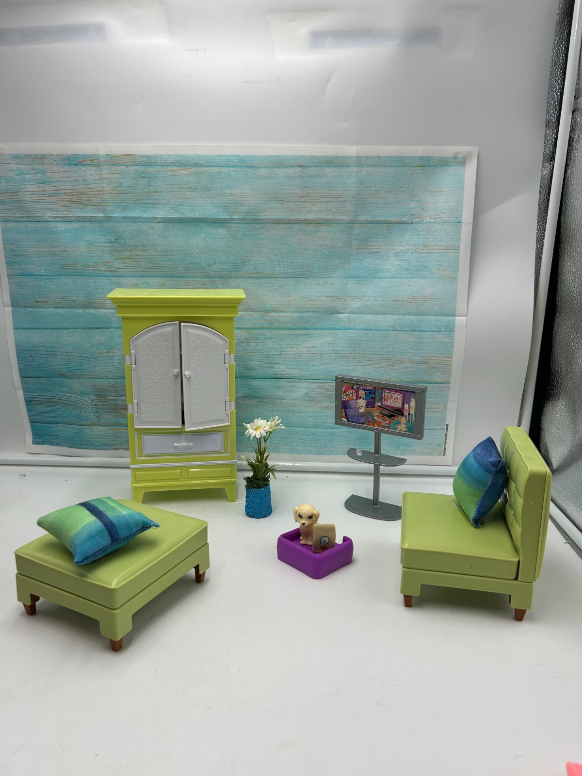Salon pour Barbie en bois rose avec canapé miniature et fauteuil pour poupée de 30 cm