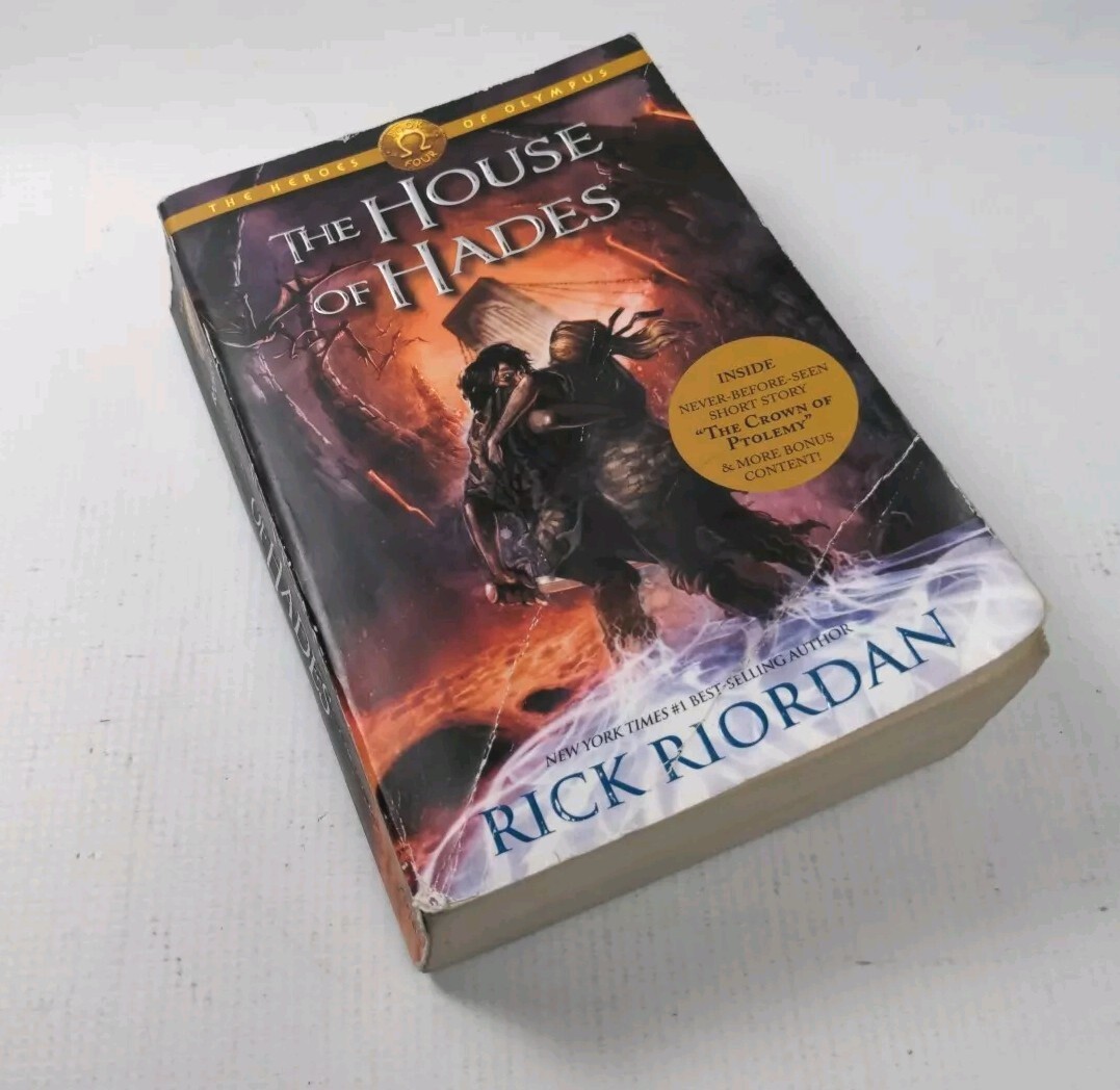 The House of Hades Heroes of Olympus series Book 4, Paperback R. RIORDAN